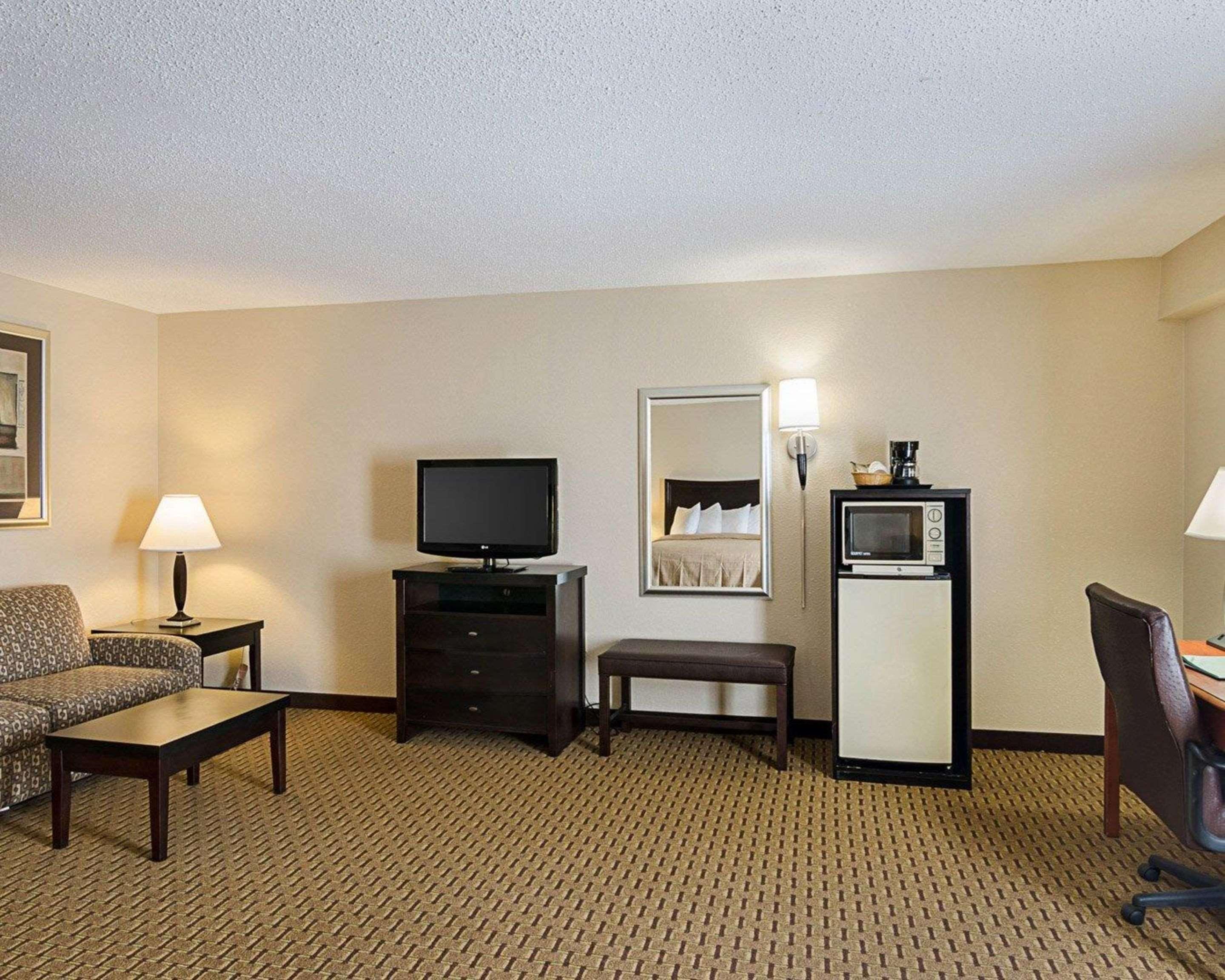 Quality Inn Troutville - Roanoke North Extérieur photo
