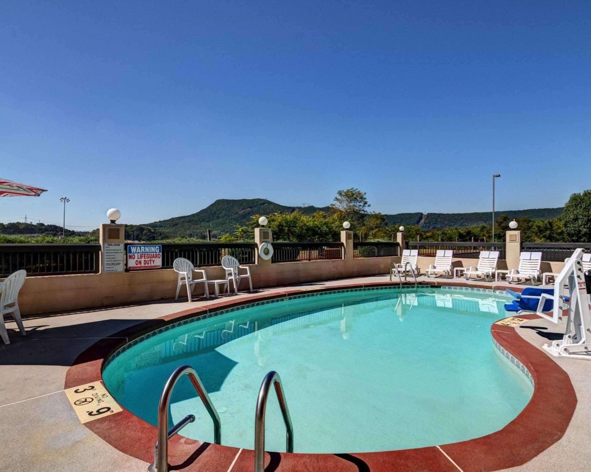 Quality Inn Troutville - Roanoke North Extérieur photo