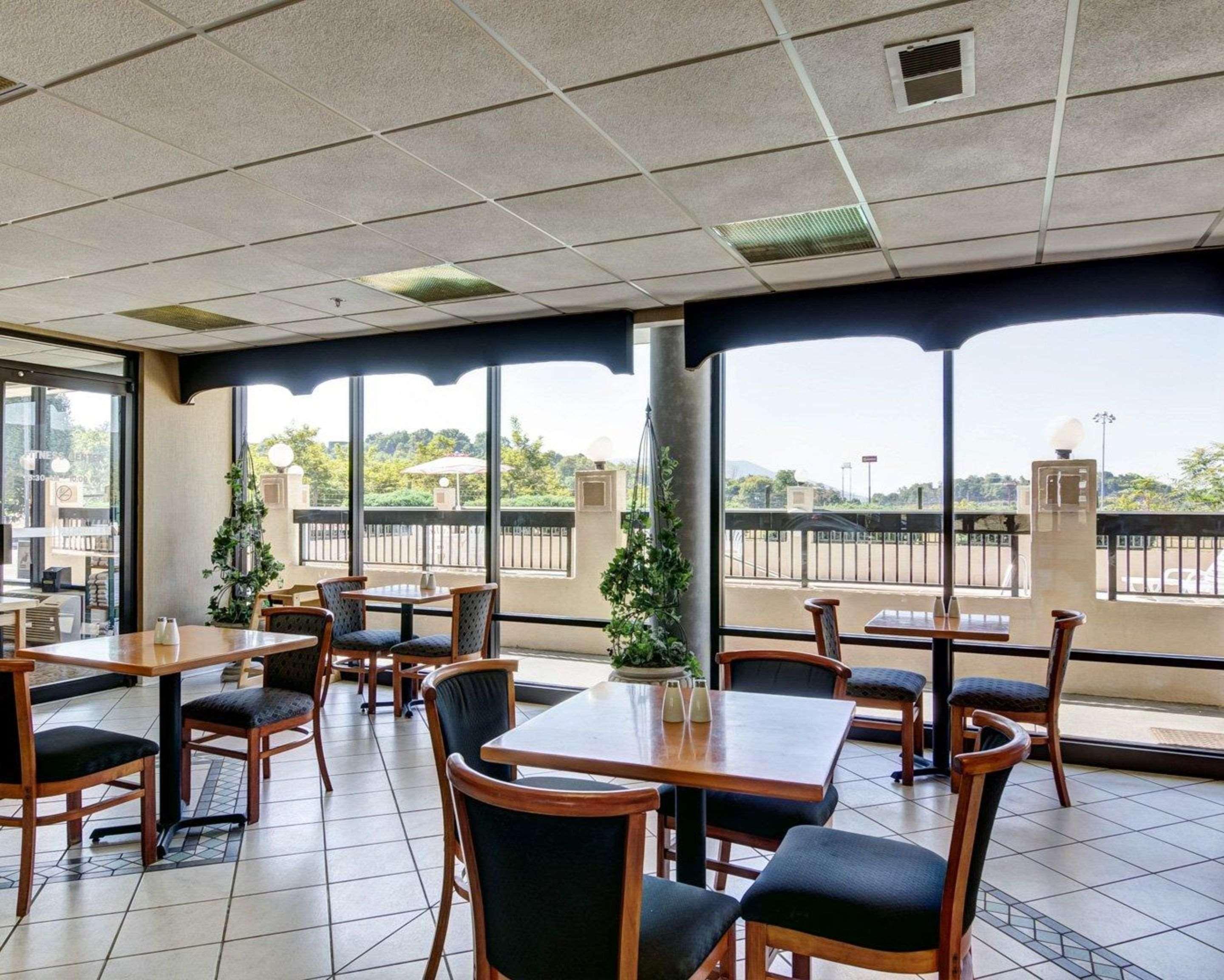 Quality Inn Troutville - Roanoke North Extérieur photo