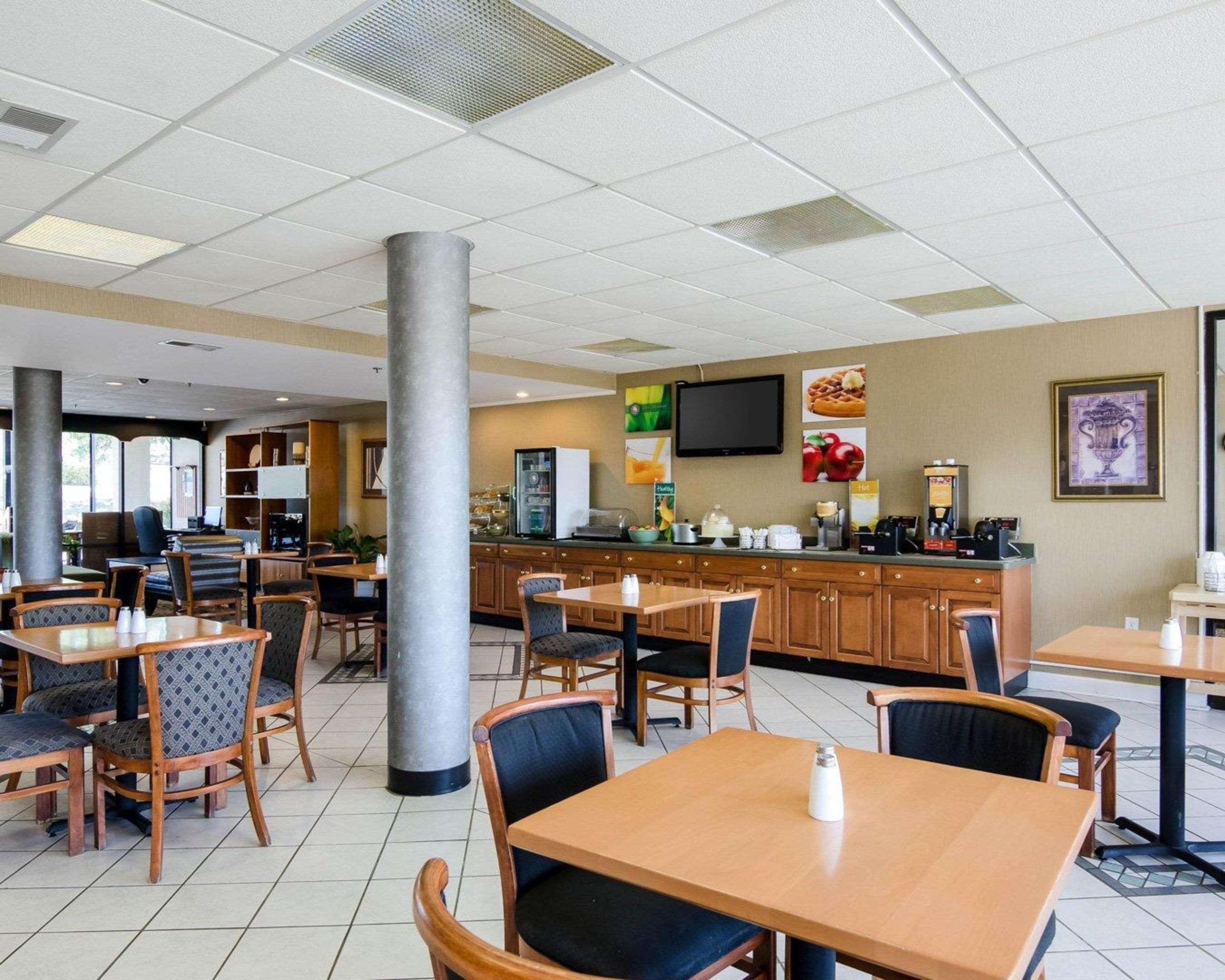 Quality Inn Troutville - Roanoke North Extérieur photo