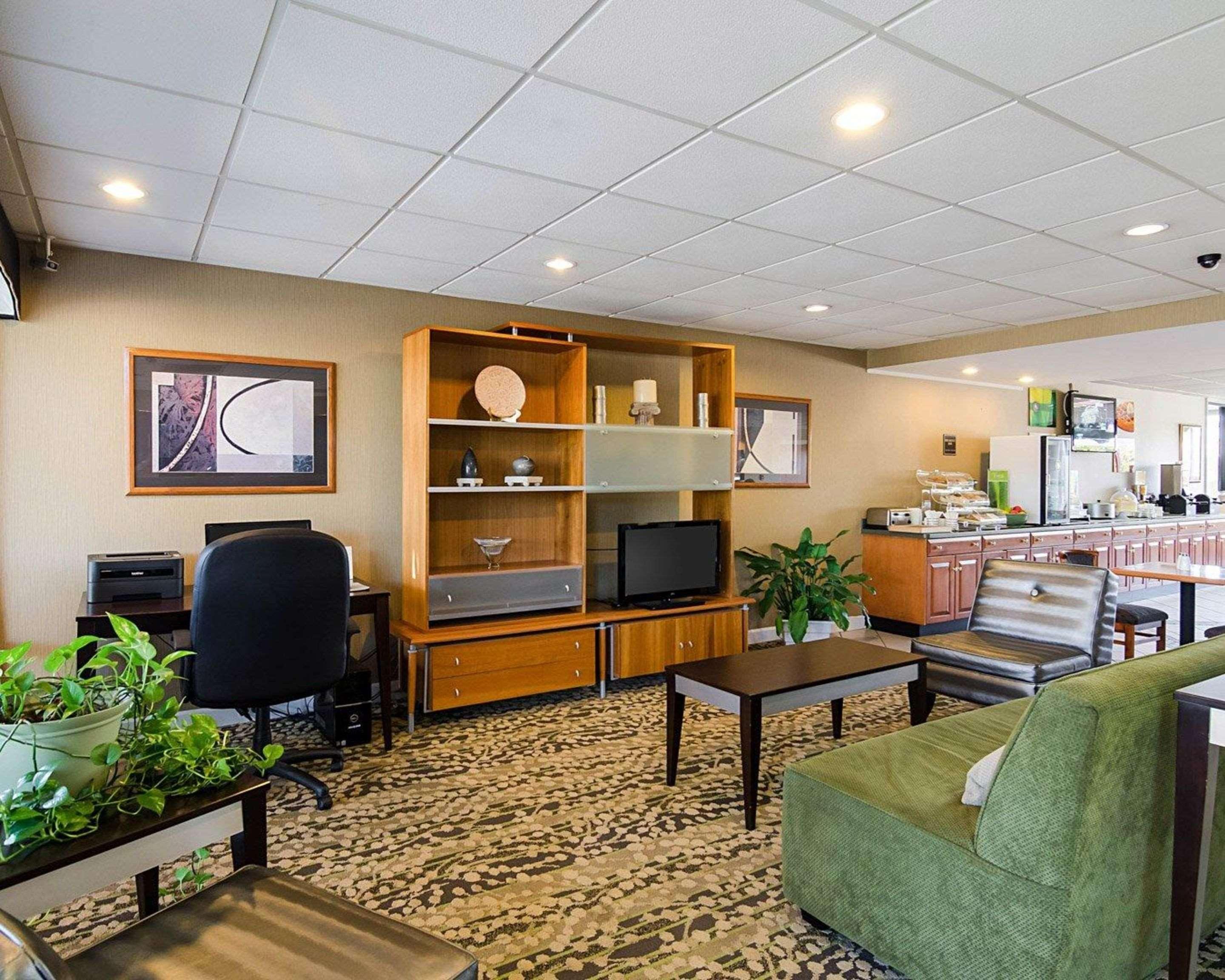 Quality Inn Troutville - Roanoke North Extérieur photo