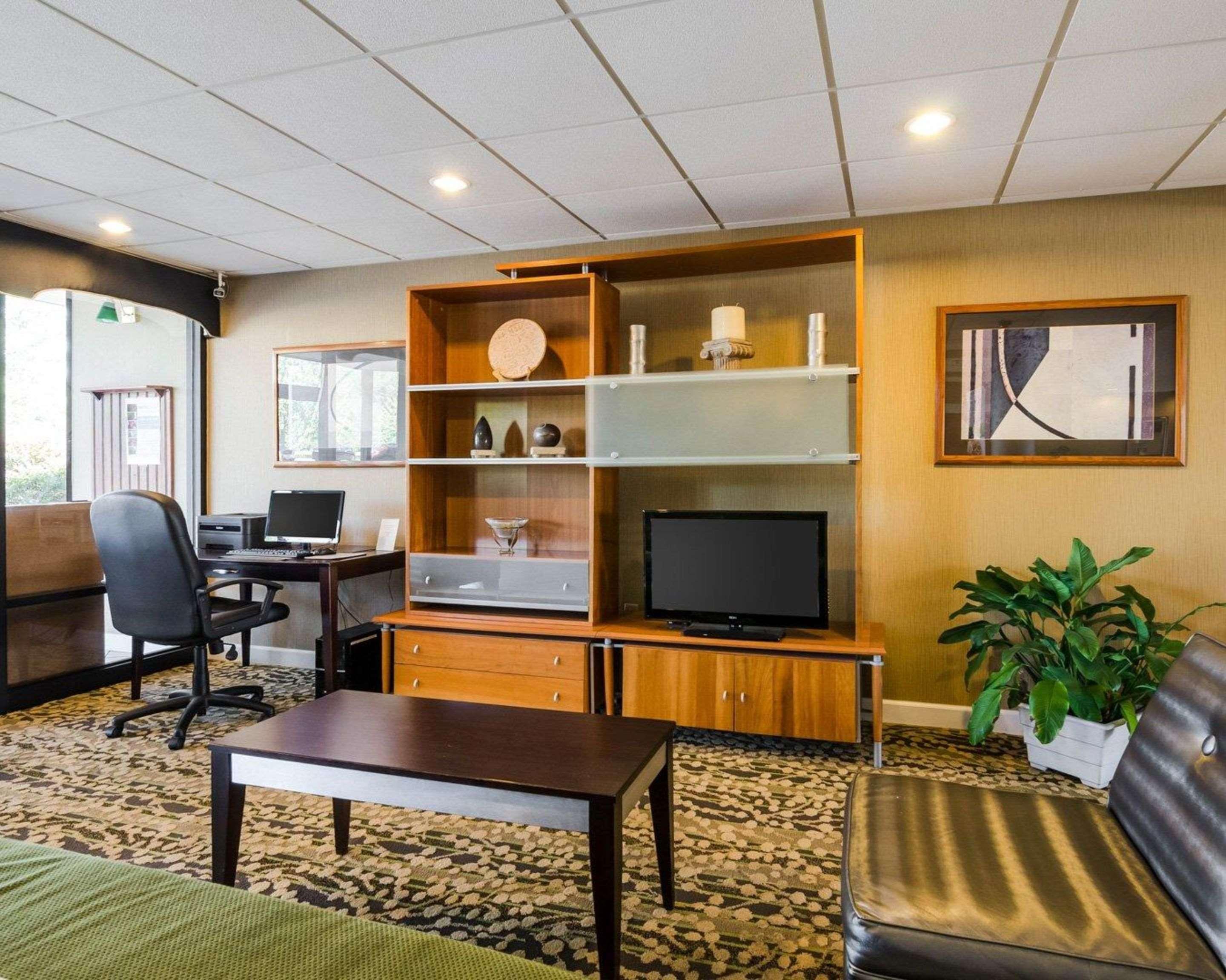 Quality Inn Troutville - Roanoke North Extérieur photo