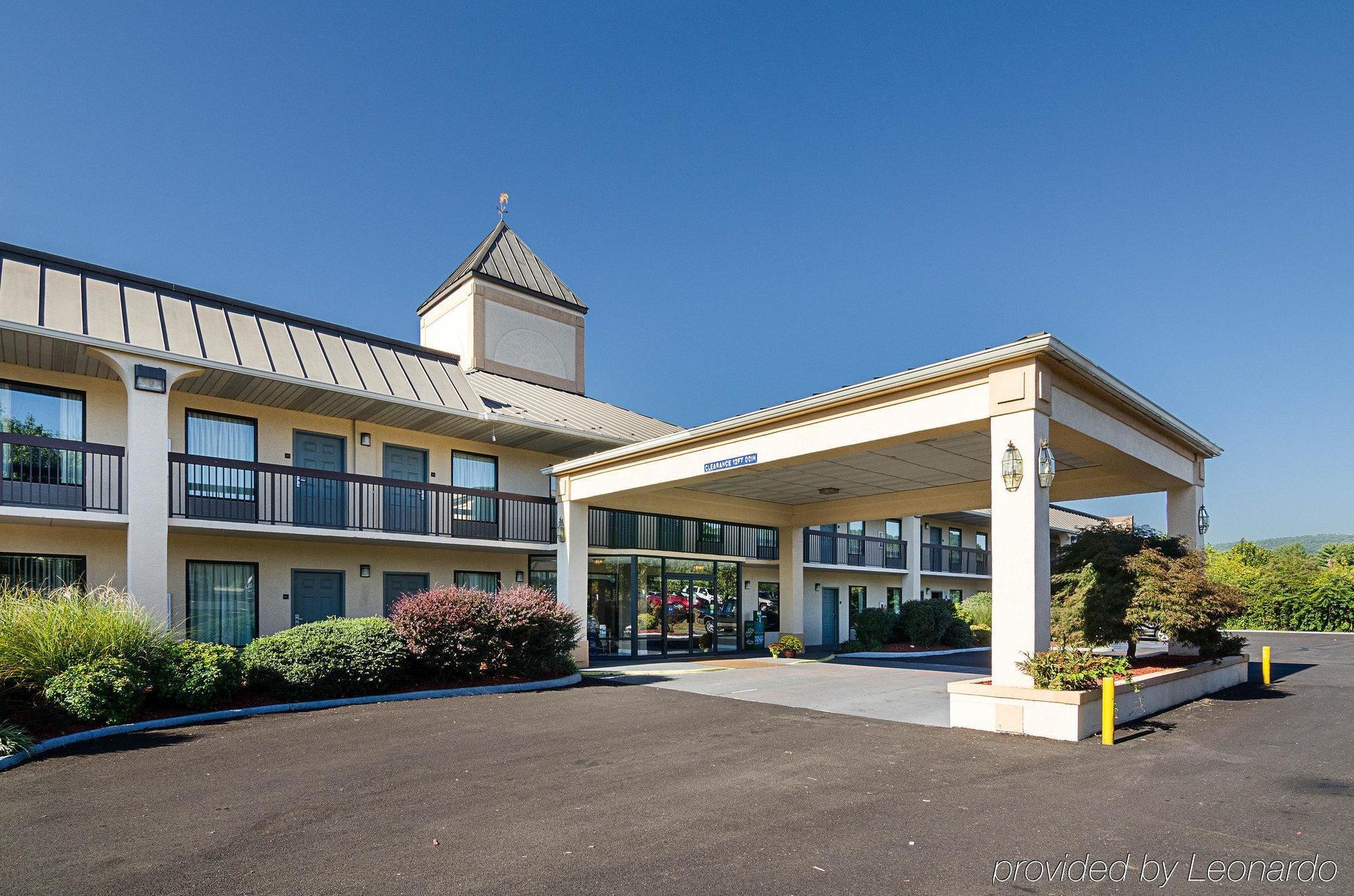 Quality Inn Troutville - Roanoke North Extérieur photo