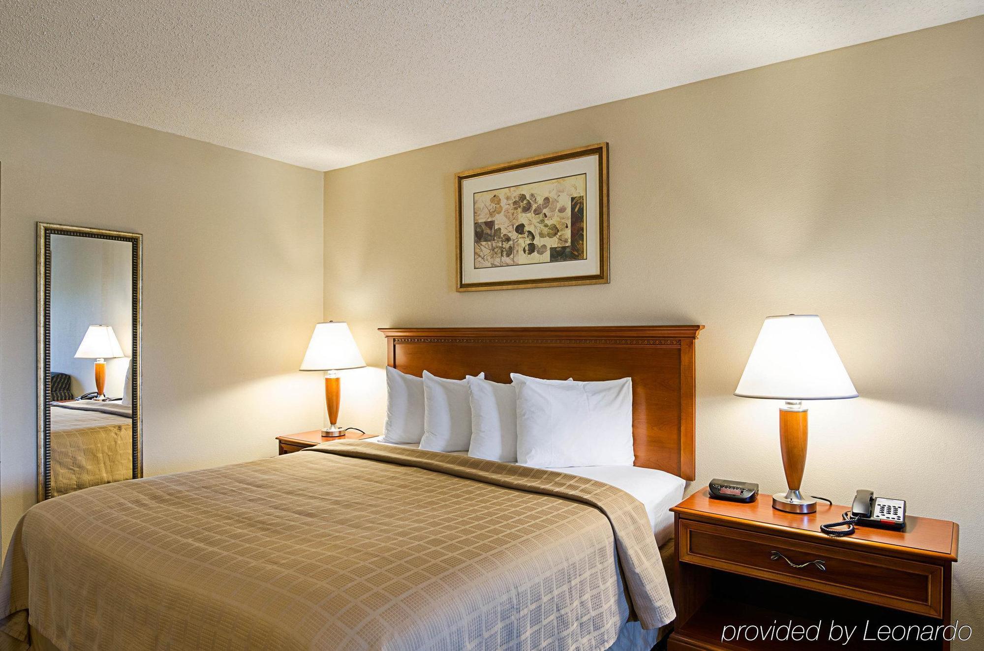 Quality Inn Troutville - Roanoke North Extérieur photo