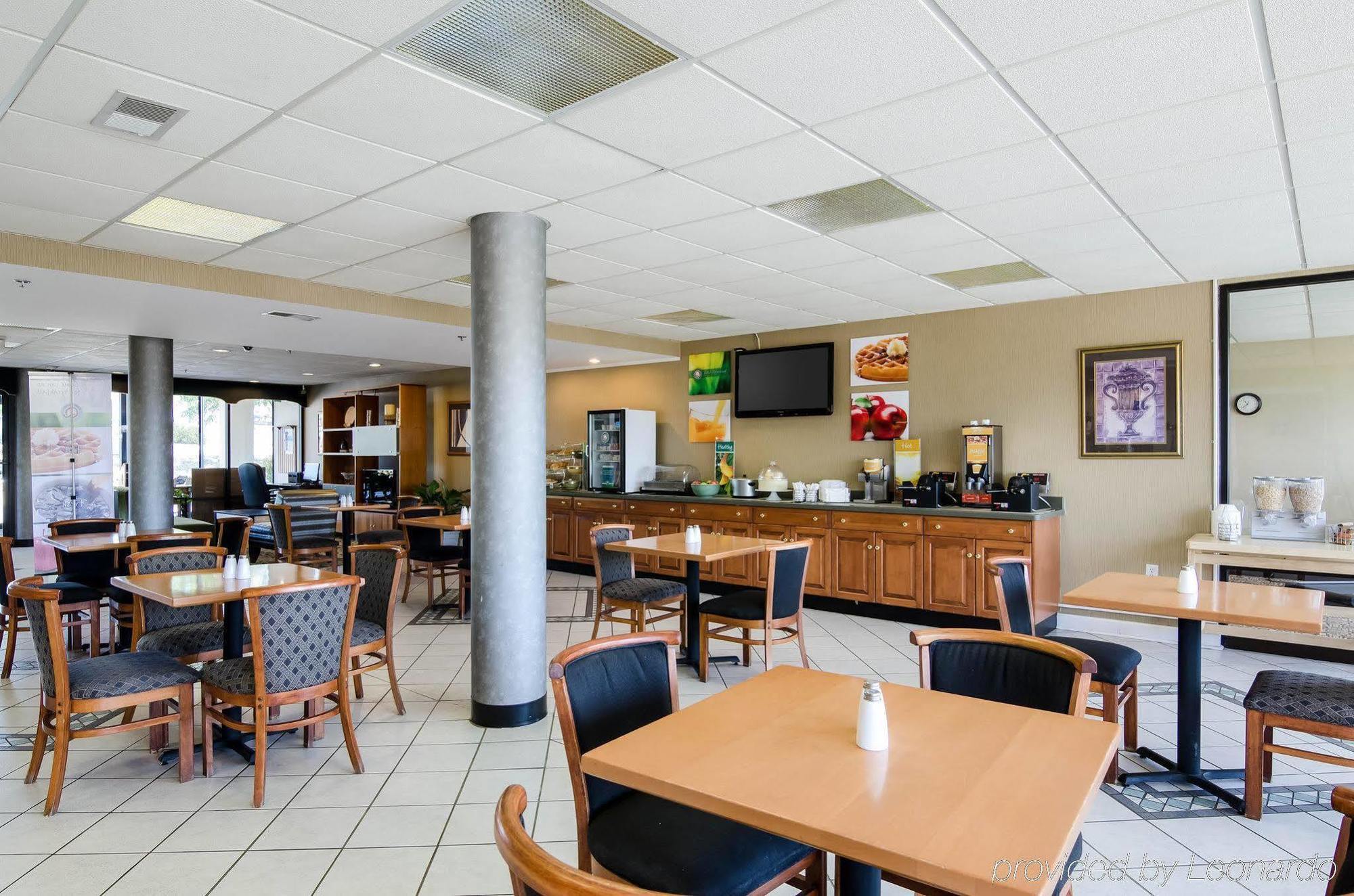 Quality Inn Troutville - Roanoke North Extérieur photo